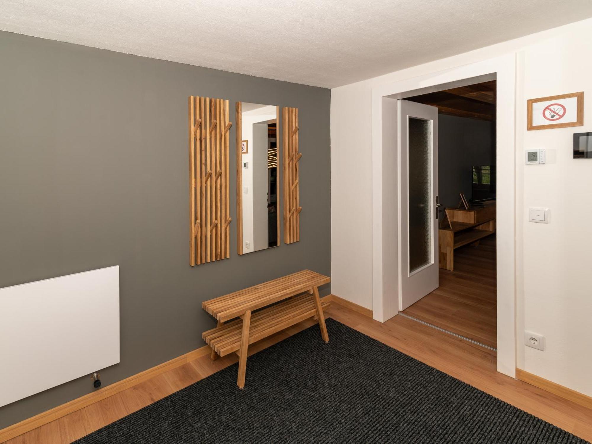 Crimson Cottage Apartments Dornbirn Exterior photo