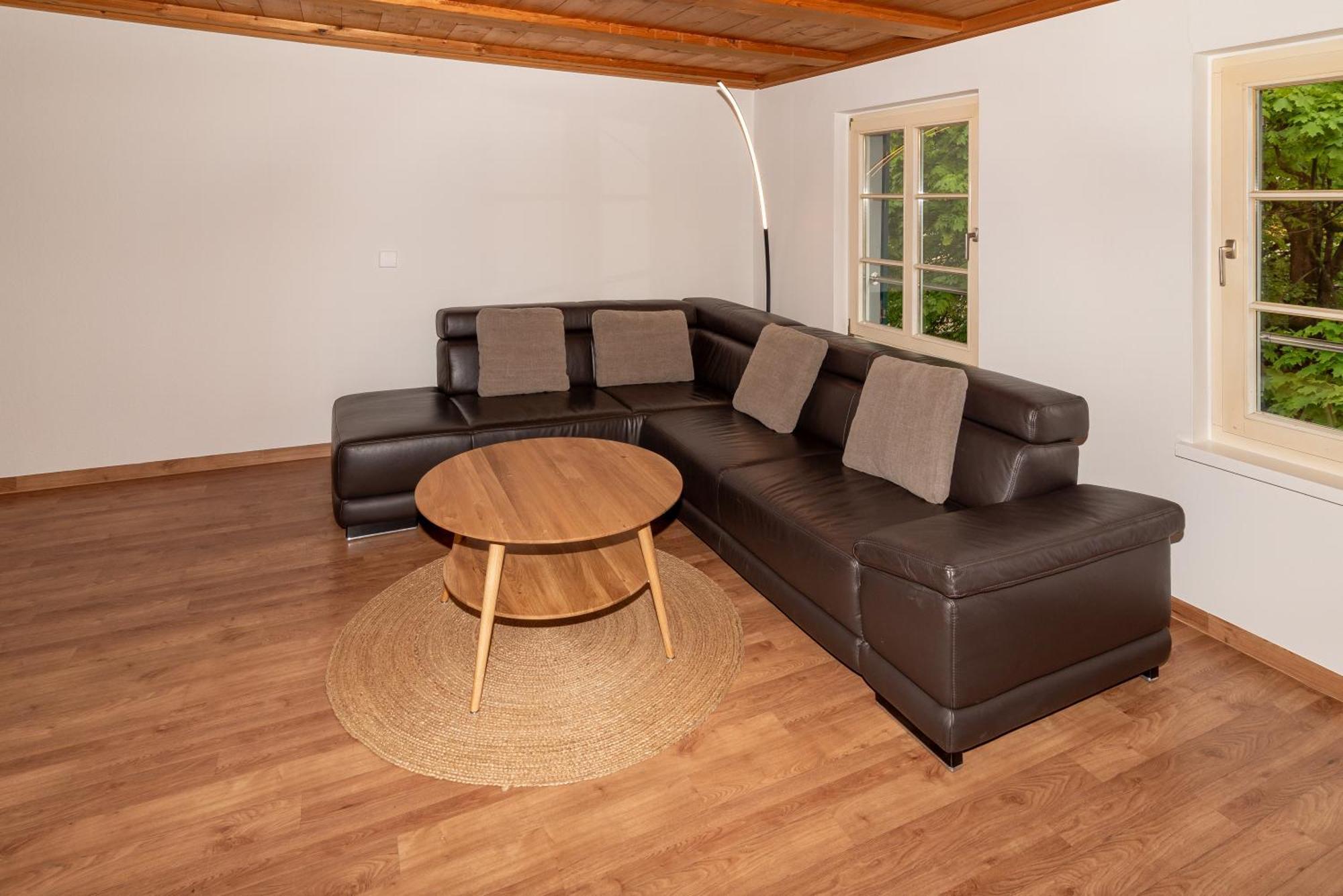 Crimson Cottage Apartments Dornbirn Exterior photo